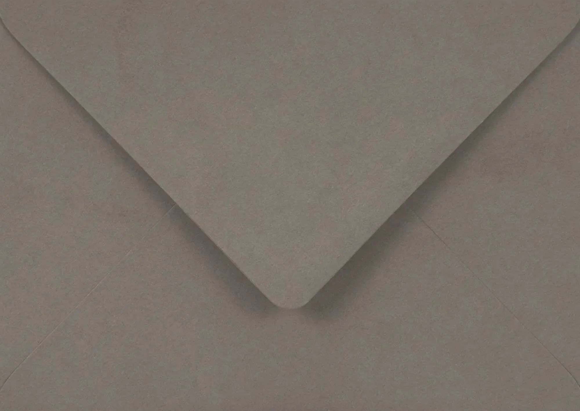 Tumehall ümbrik pulmakutsele